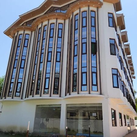 Hotel Zoon Dabb Srinagar Airport Kashmir Esterno foto