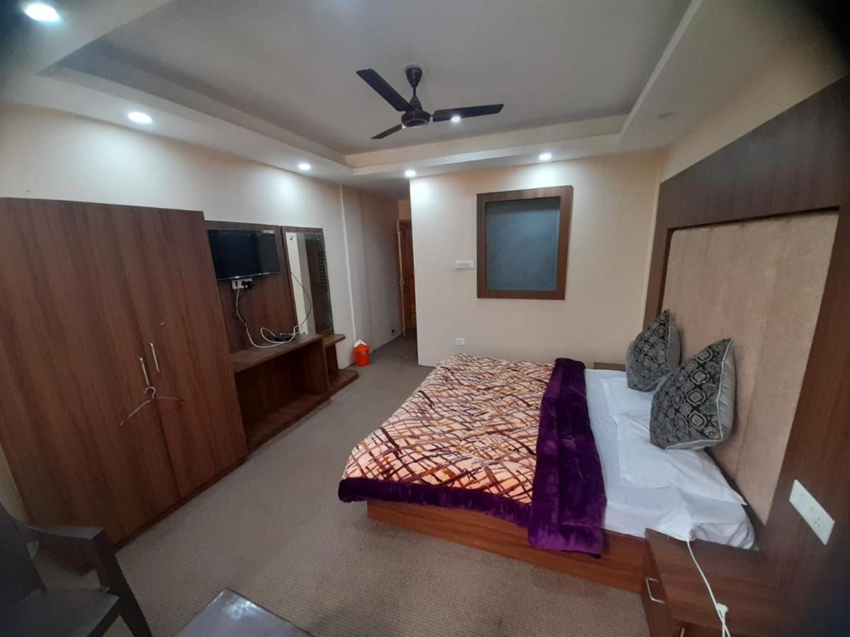 Hotel Zoon Dabb Srinagar Airport Kashmir Esterno foto