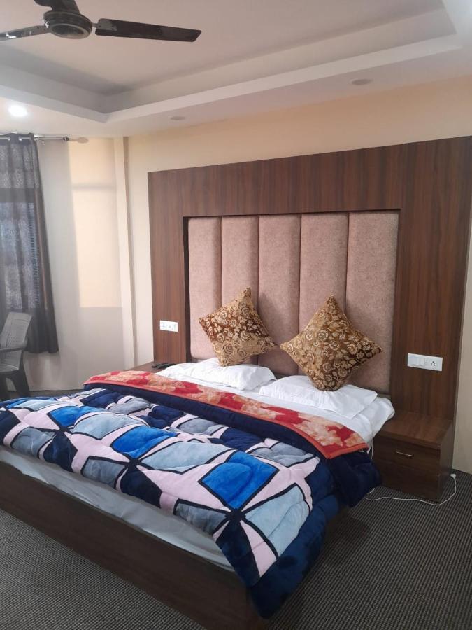 Hotel Zoon Dabb Srinagar Airport Kashmir Esterno foto