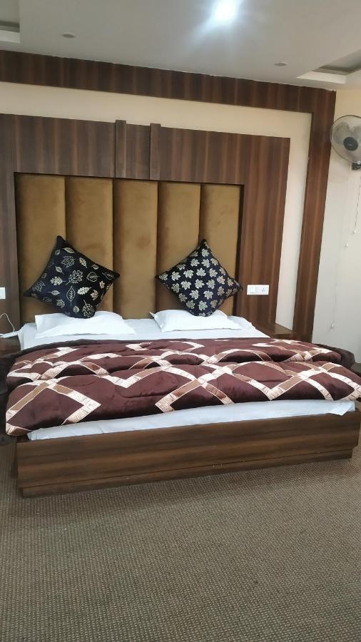 Hotel Zoon Dabb Srinagar Airport Kashmir Esterno foto