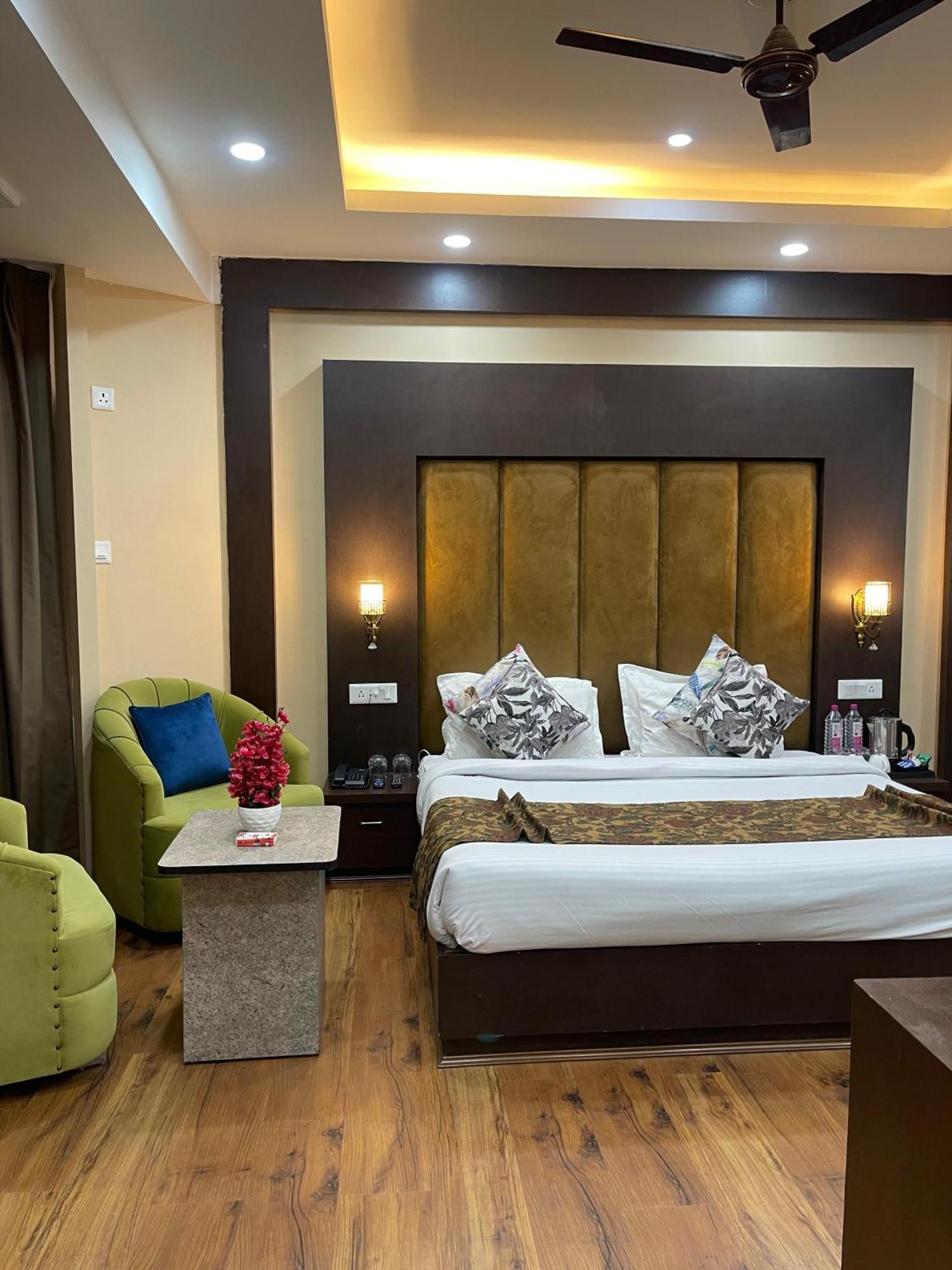 Hotel Zoon Dabb Srinagar Airport Kashmir Esterno foto