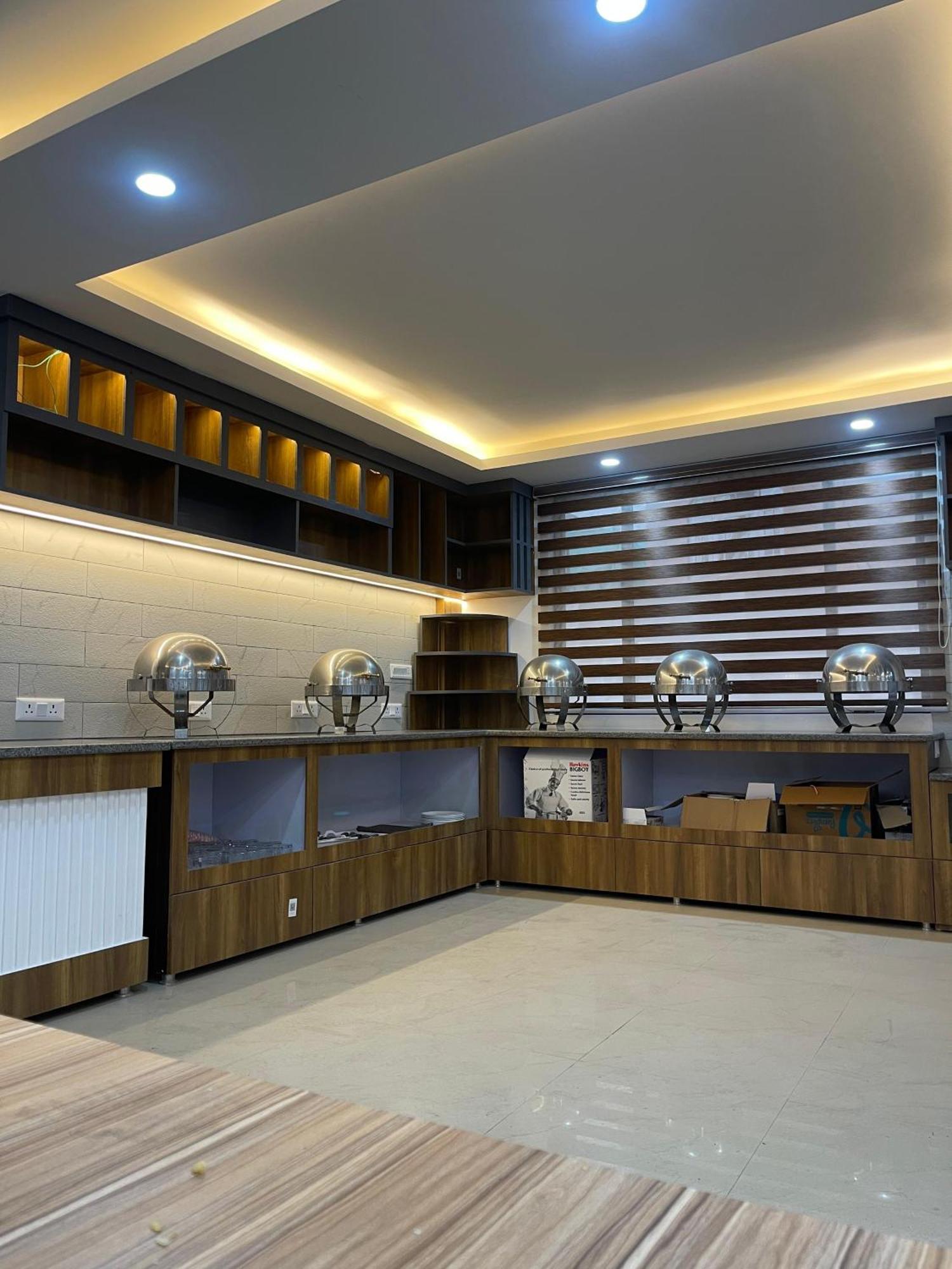 Hotel Zoon Dabb Srinagar Airport Kashmir Esterno foto