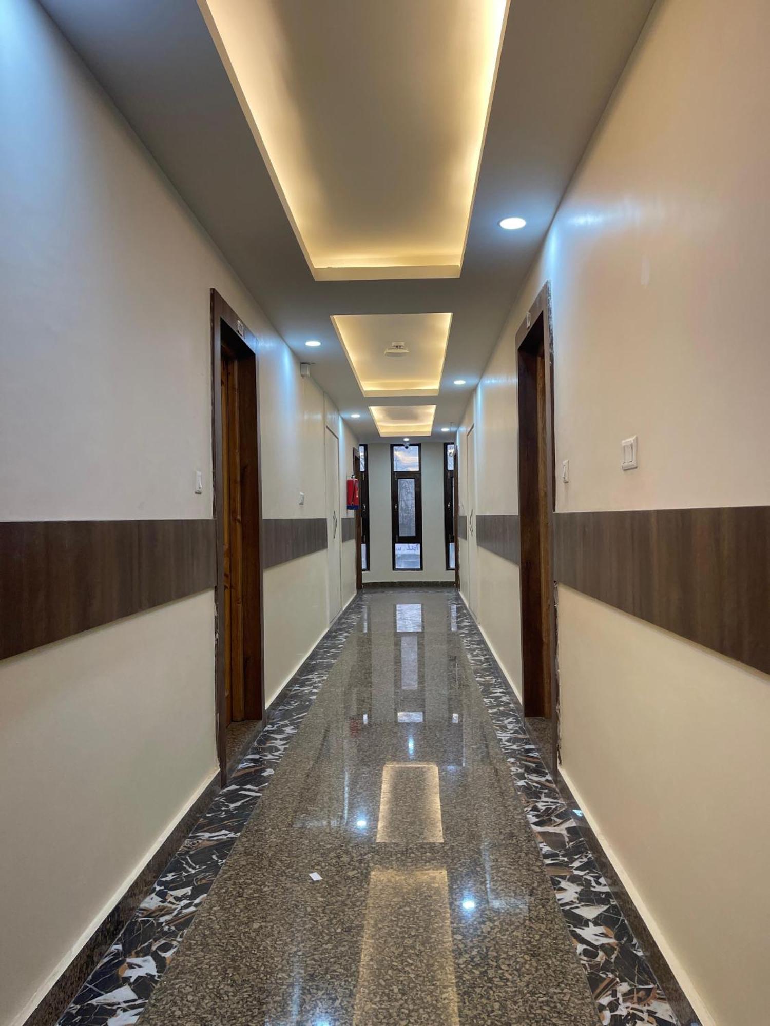 Hotel Zoon Dabb Srinagar Airport Kashmir Esterno foto
