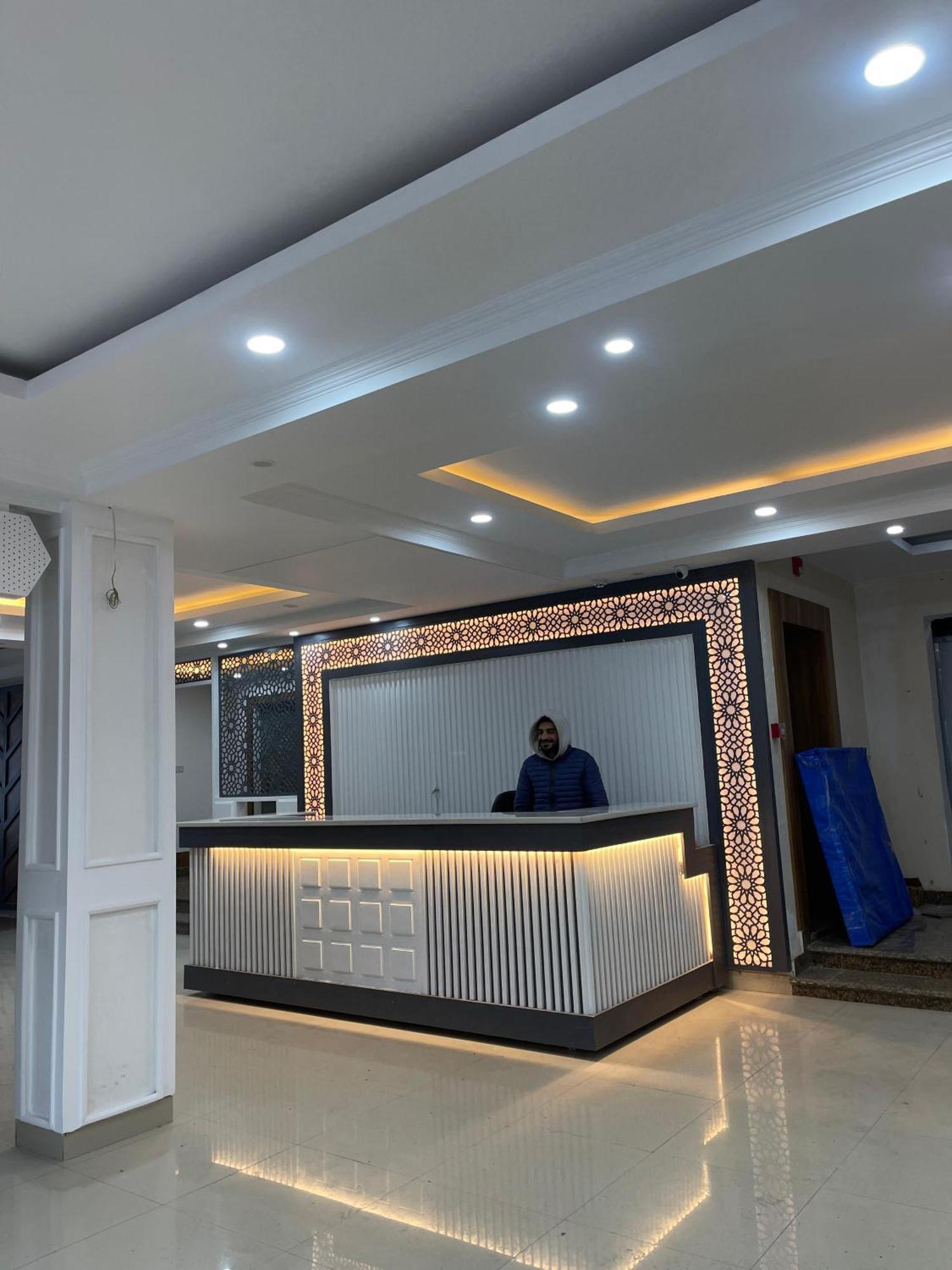 Hotel Zoon Dabb Srinagar Airport Kashmir Esterno foto